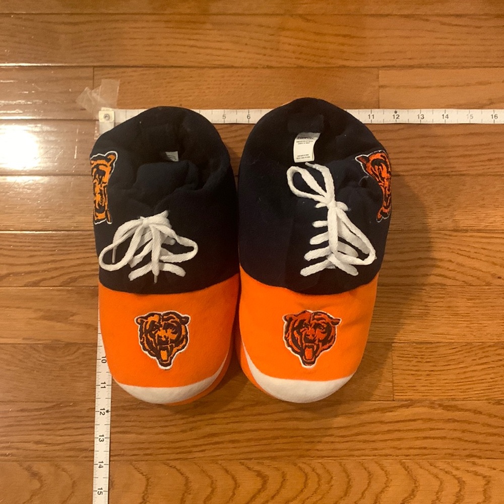 Chicago bears slippers